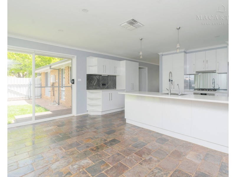 20 Kurrajong Avenue, Forest Hill NSW 2651