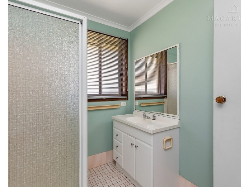 1/3 Leena Place, Wagga Wagga NSW 2650