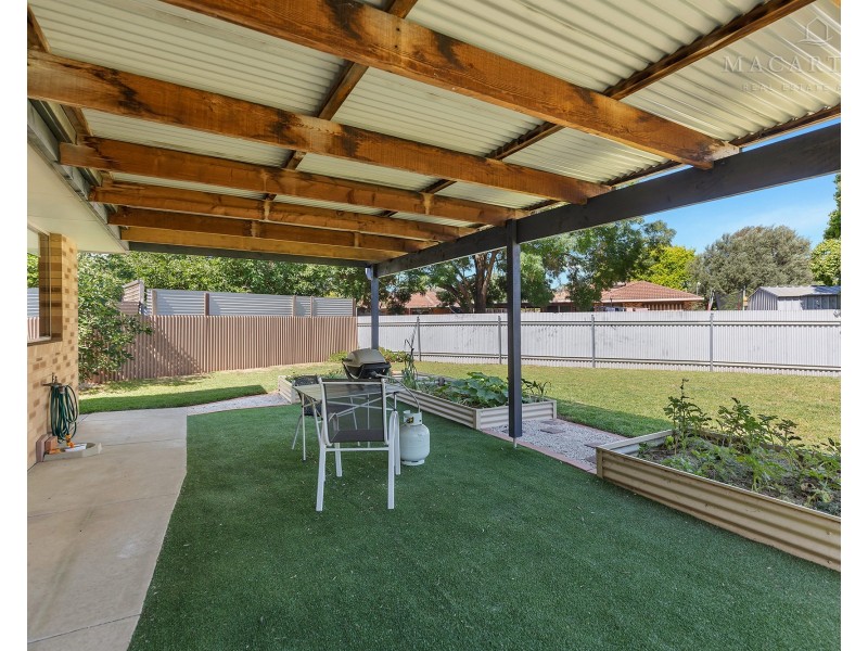 1/3 Leena Place, Wagga Wagga NSW 2650