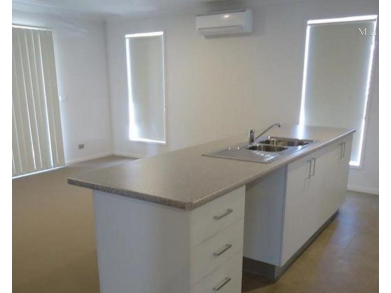 12 Watson Boulevard, Lloyd NSW 2650
