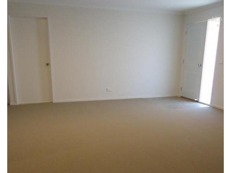 12 Watson Boulevard, Lloyd NSW 2650