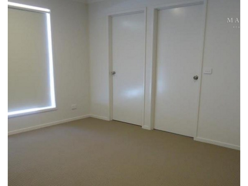 12 Watson Boulevard, Lloyd NSW 2650