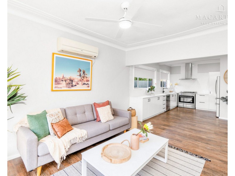 2 Doyle Avenue, Mount Austin NSW 2650