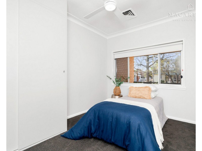 2 Doyle Avenue, Mount Austin NSW 2650