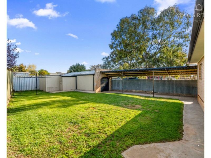 2 Doyle Avenue, Mount Austin NSW 2650