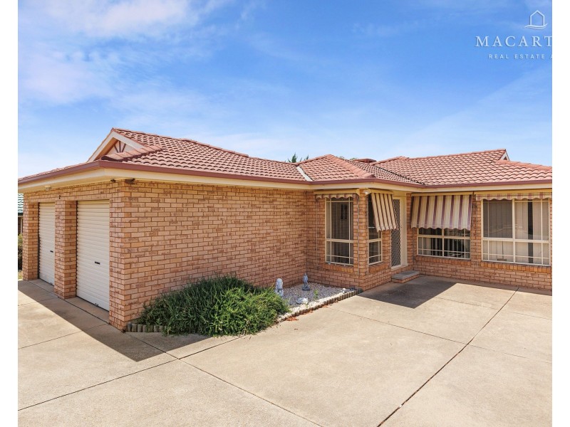 2/23 Kirrang Avenue, Glenfield Park NSW 2650