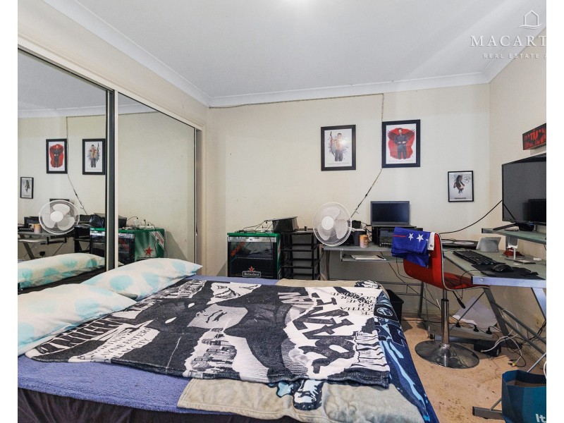 2/23 Kirrang Avenue, Glenfield Park NSW 2650