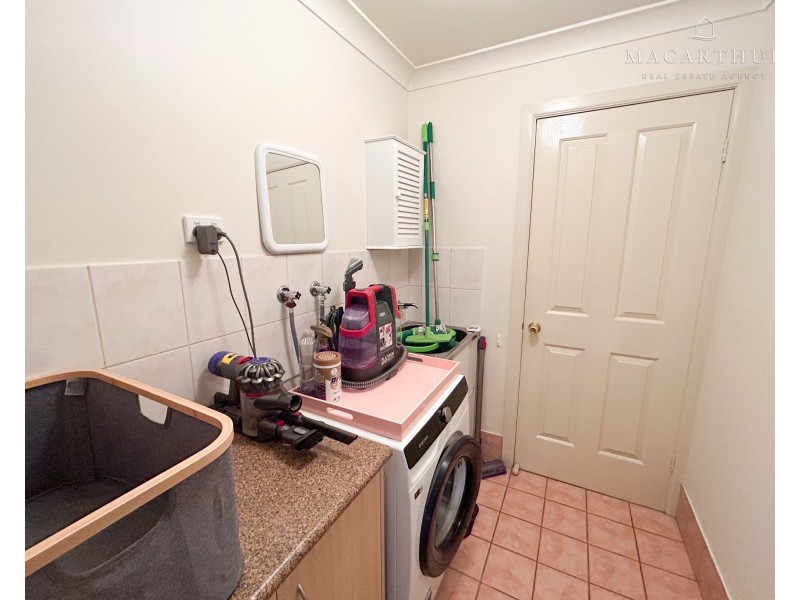 1/1 Post Place, Lake Albert NSW 2650