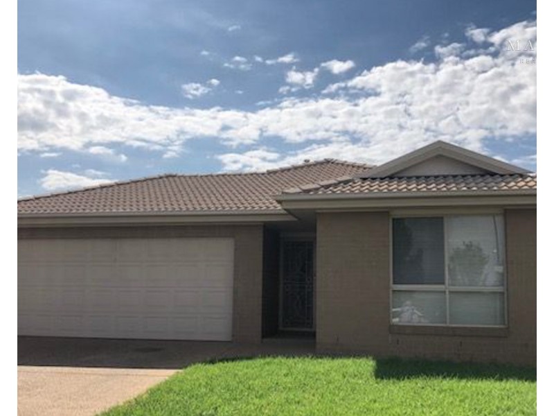 13 Ulandra Place, Estella NSW 2650