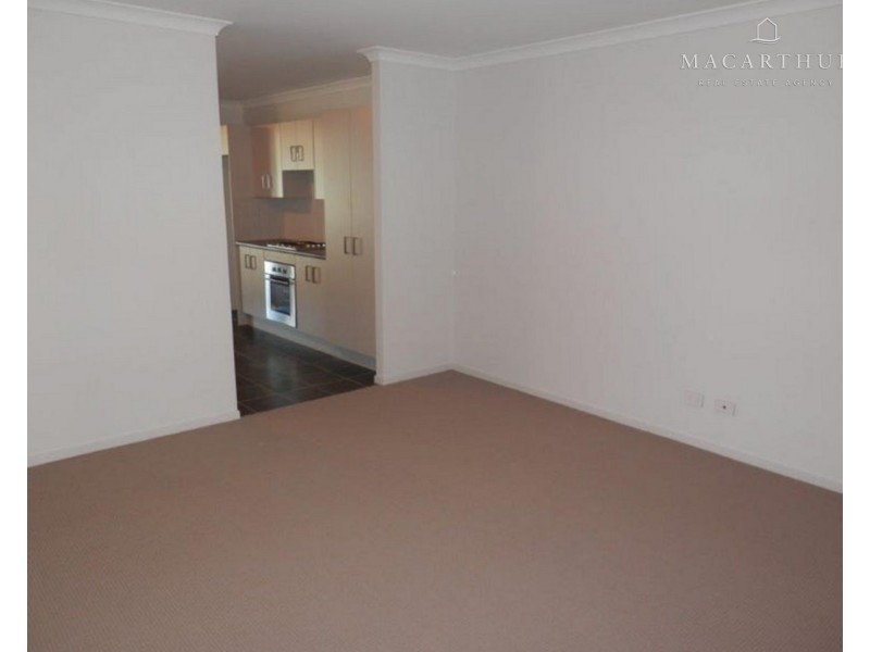 3 Batlow Way, Gobbagombalin NSW 2650