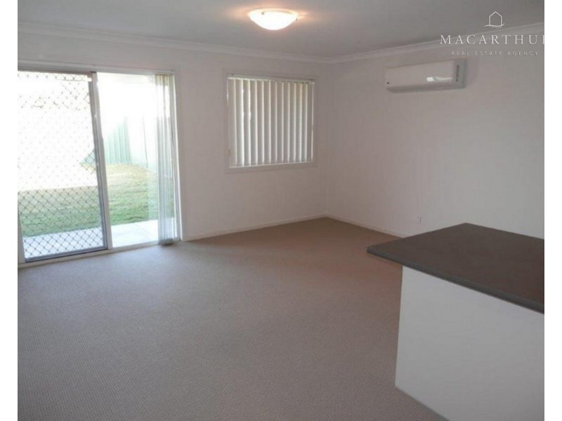 3 Batlow Way, Gobbagombalin NSW 2650