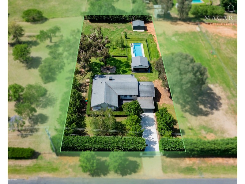 1A Silverwood Road, Lake Albert NSW 2650
