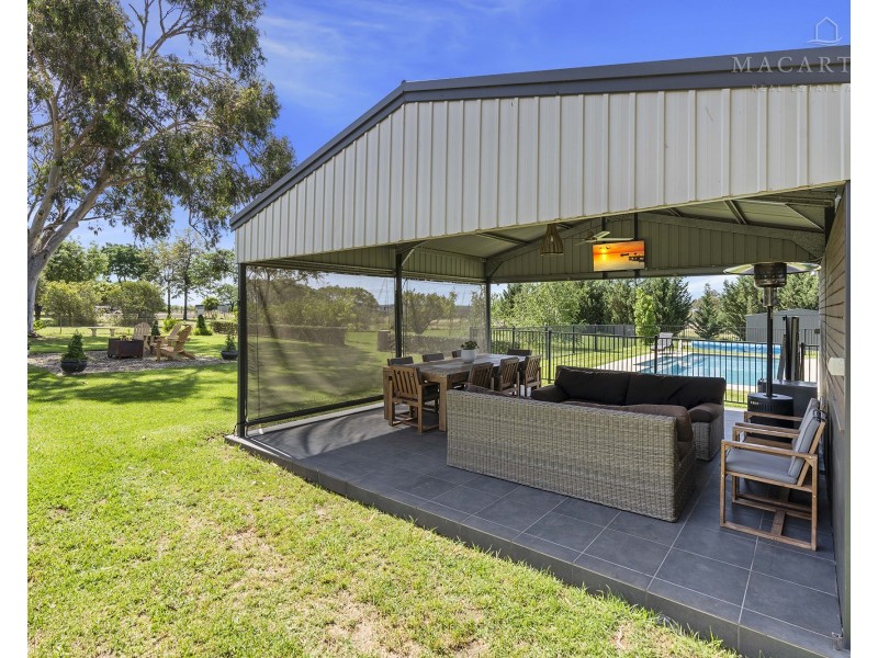 1A Silverwood Road, Lake Albert NSW 2650