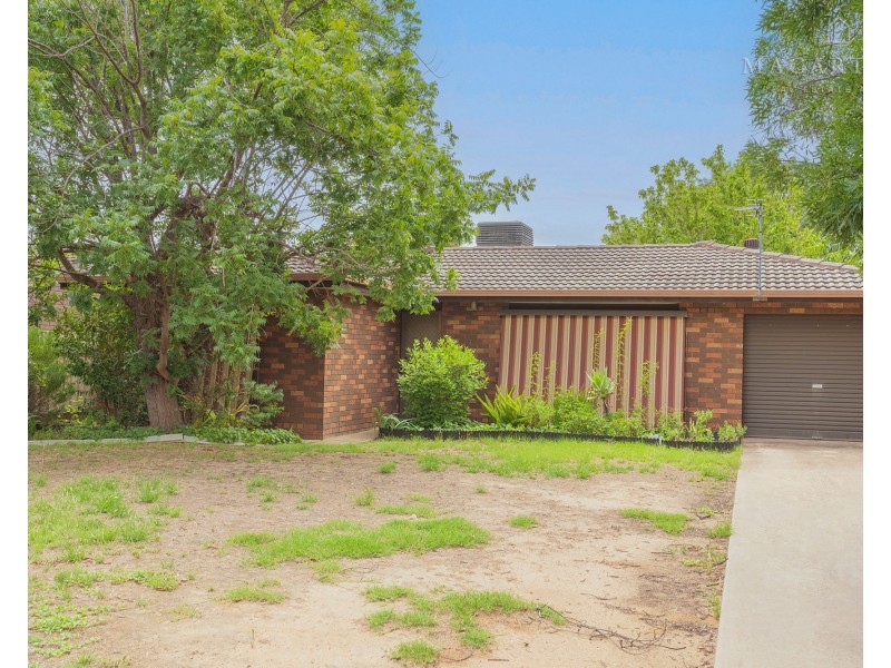 13 Bandera Avenue, Glenfield Park NSW 2650