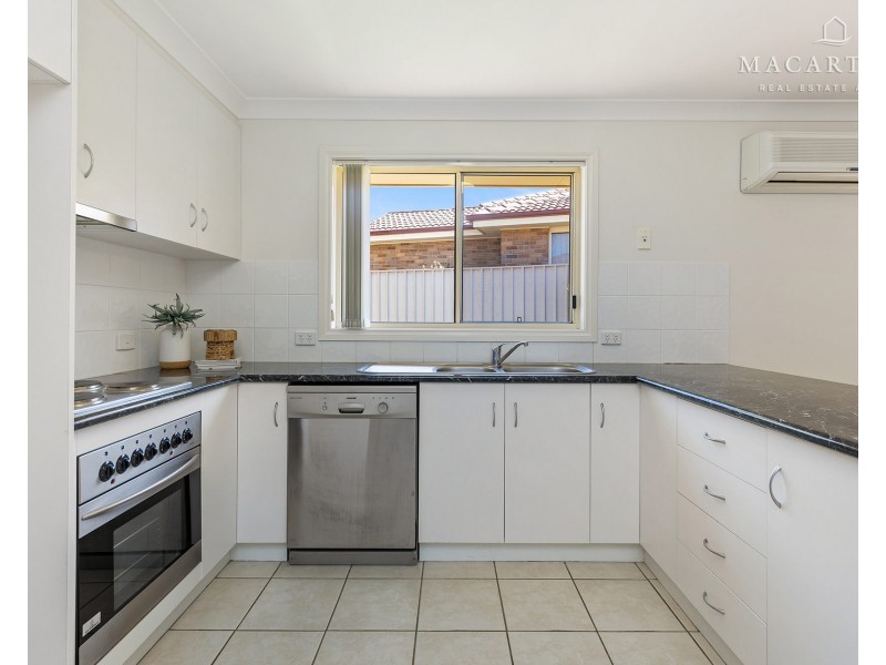 1 Nethereby Place, Bourkelands NSW 2650
