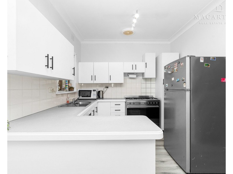 4 Karen Street, Tolland NSW 2650