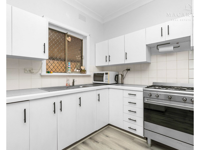 4 Karen Street, Tolland NSW 2650