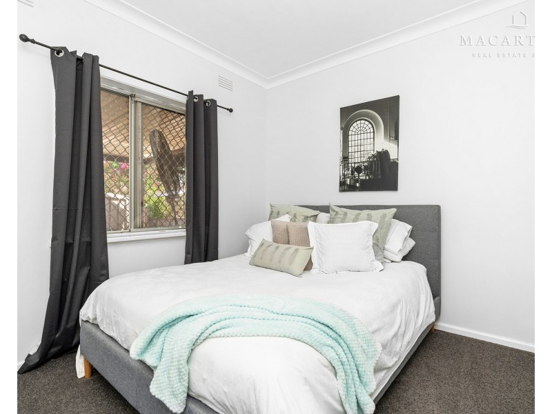 4 Karen Street, Tolland NSW 2650