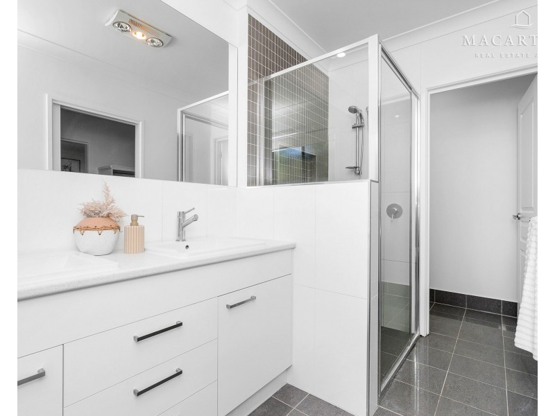 5 Glandore Street, Bourkelands NSW 2650