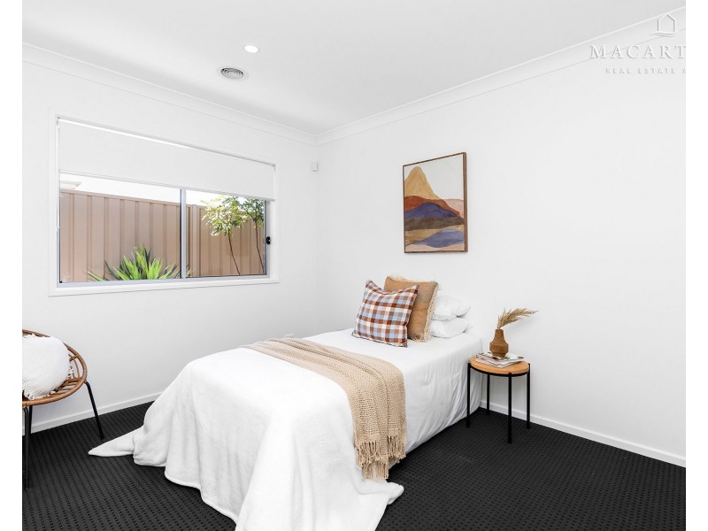 5 Glandore Street, Bourkelands NSW 2650