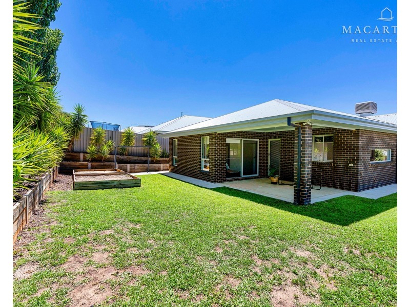 5 Glandore Street, Bourkelands NSW 2650