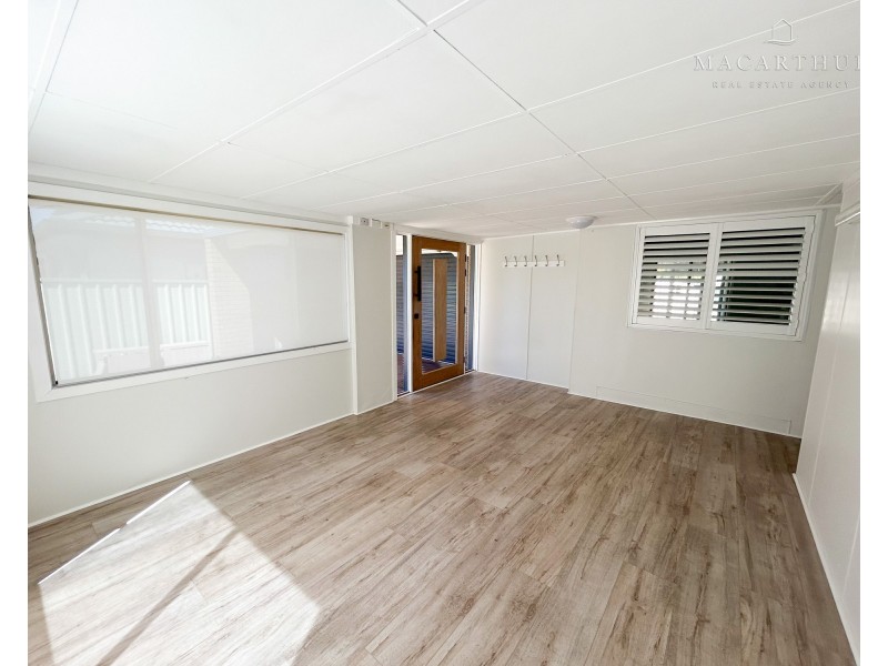 61 Vincent Road, Lake Albert NSW 2650