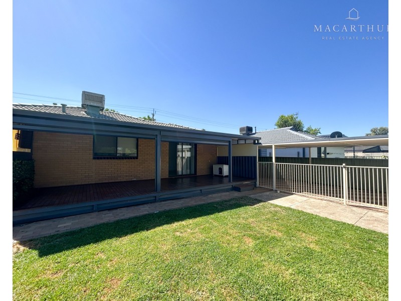 61 Vincent Road, Lake Albert NSW 2650