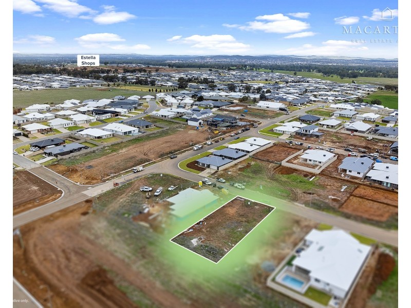 19 Tooleybuc Street, Gobbagombalin NSW 2650