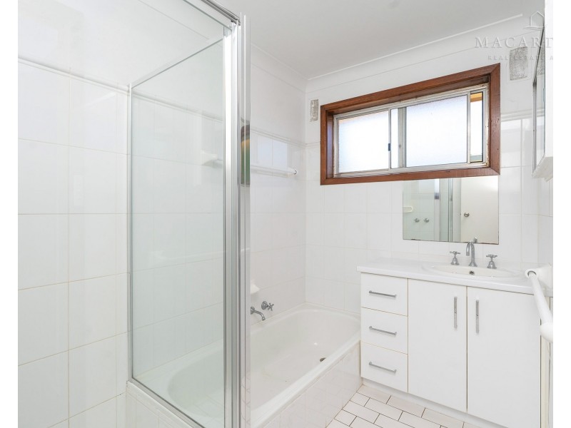 9 Main Street, Lake Albert NSW 2650