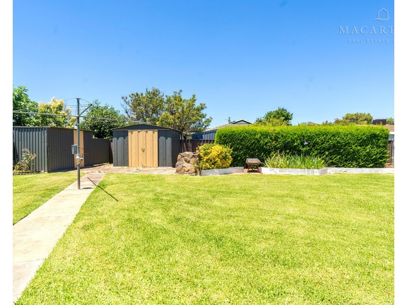 9 Main Street, Lake Albert NSW 2650