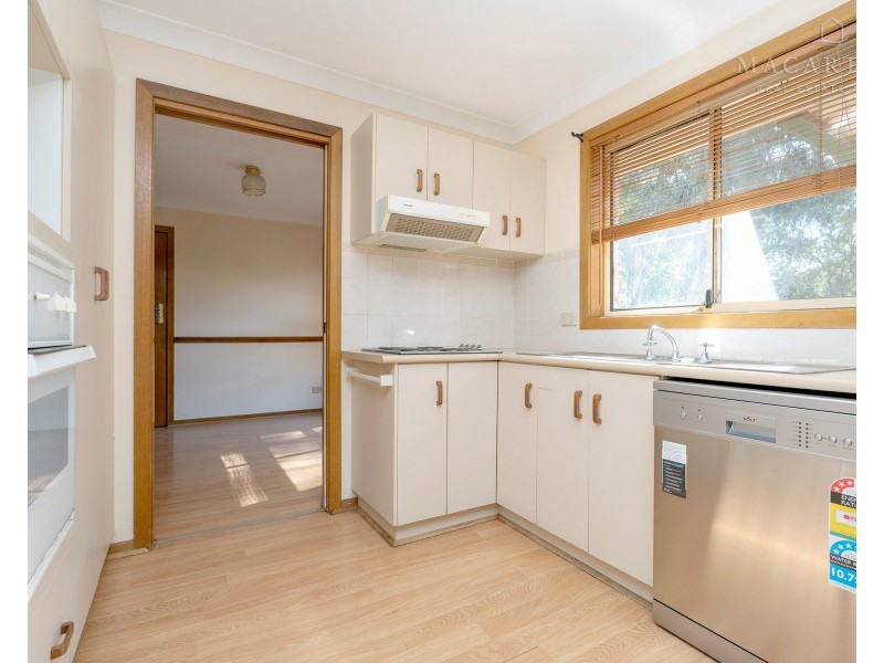 3 Canola Place, Estella NSW 2650