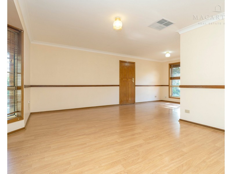 3 Canola Place, Estella NSW 2650