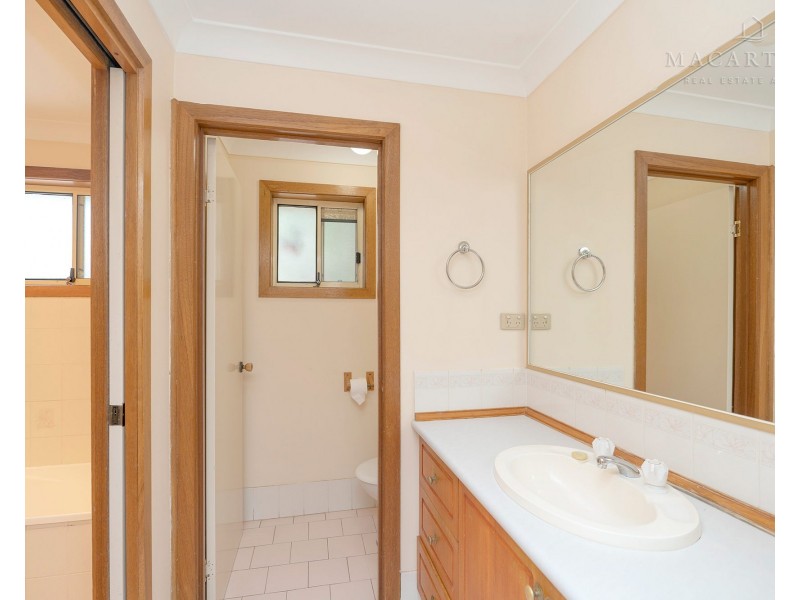 3 Canola Place, Estella NSW 2650