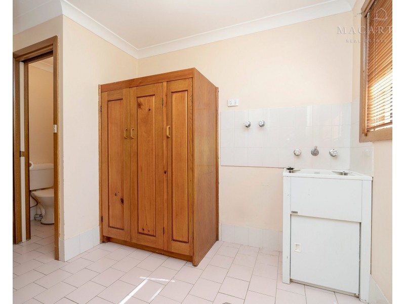 3 Canola Place, Estella NSW 2650