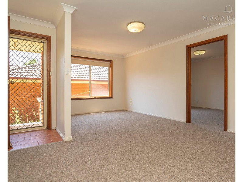 3/20 Kenneally Street, Kooringal NSW 2650