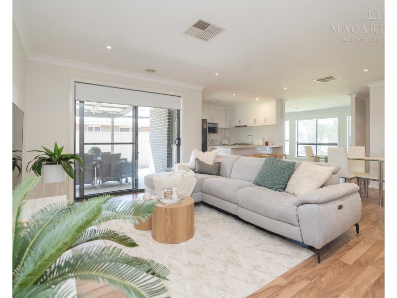 23 Gibson Street, Boorooma NSW 2650