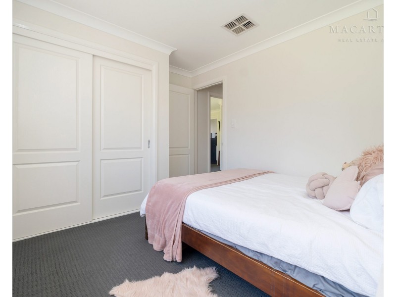 23 Gibson Street, Boorooma NSW 2650