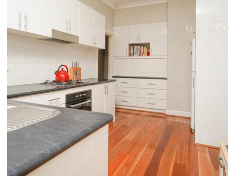 2 Rhoda Avenue, Wagga Wagga NSW 2650