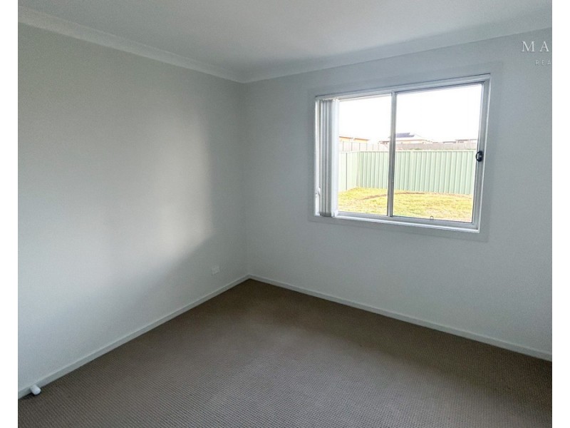 23 Hazelwood Drive, Forest Hill NSW 2651