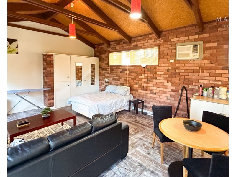 13A Norfolk Avenue, Lake Albert NSW 2650