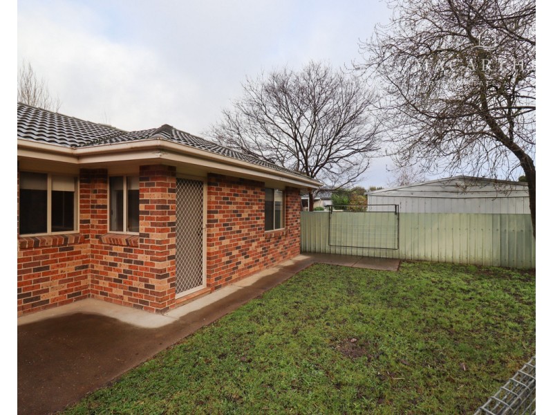 4/34 Lonergan Place, East Wagga Wagga NSW 2650