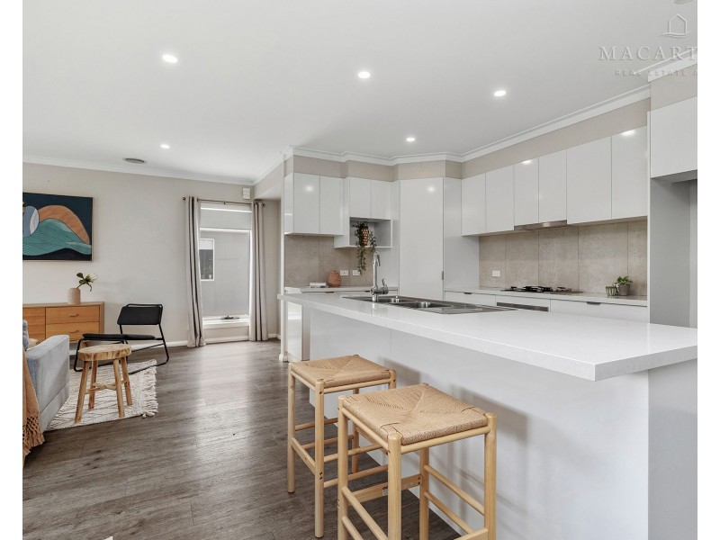 3/5 Carinya Street, Glenfield Park NSW 2650