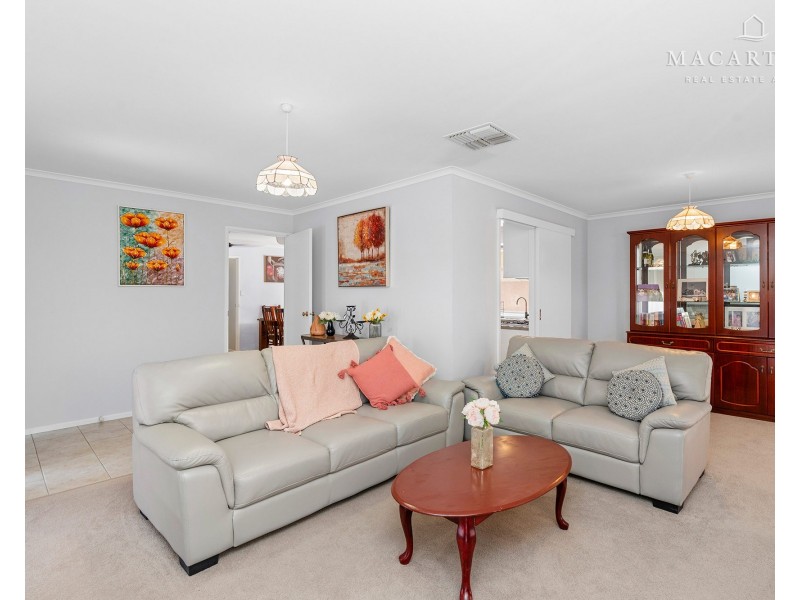 1 Naretha Street, Glenfield Park NSW 2650