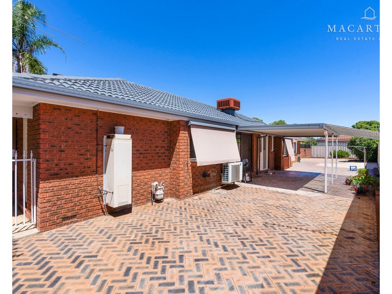 1 Naretha Street, Glenfield Park NSW 2650
