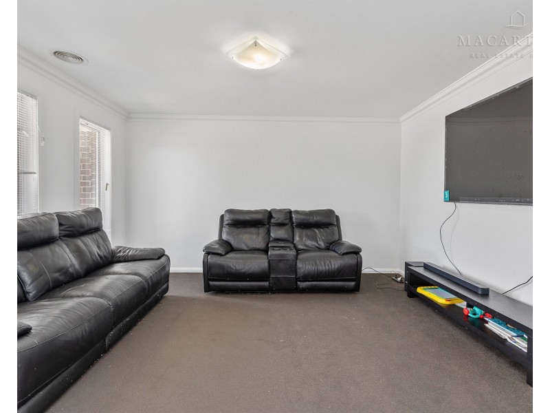 24 Darcy Drive, Boorooma NSW 2650