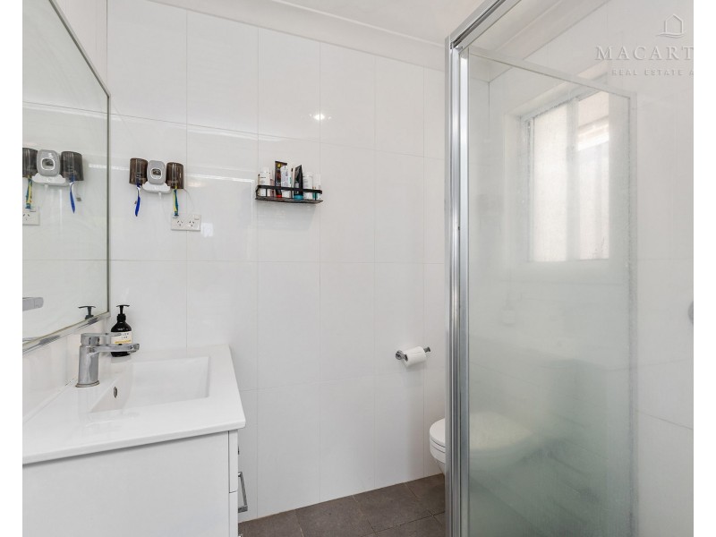 24 Darcy Drive, Boorooma NSW 2650