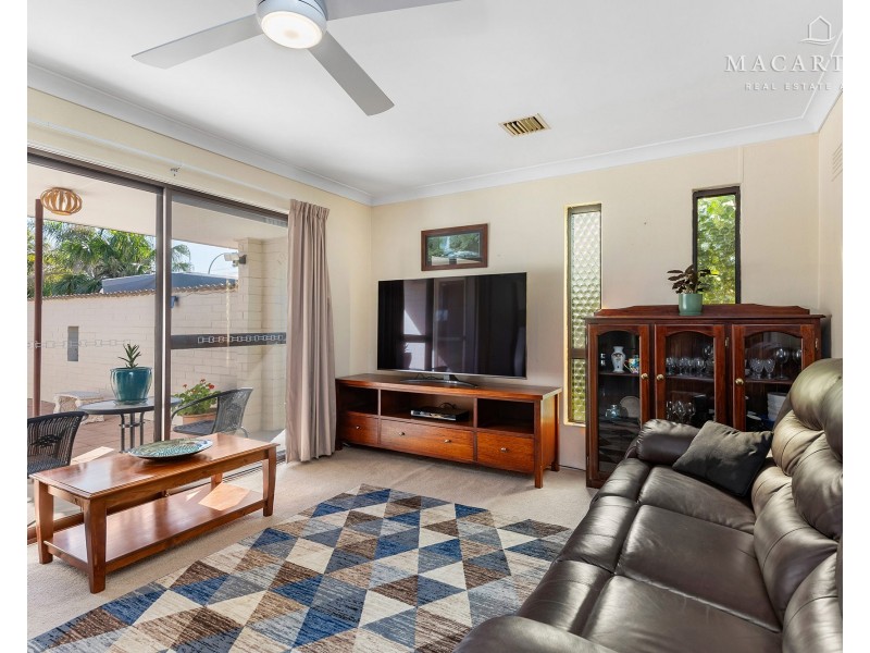 64 Vincent Road, Lake Albert NSW 2650