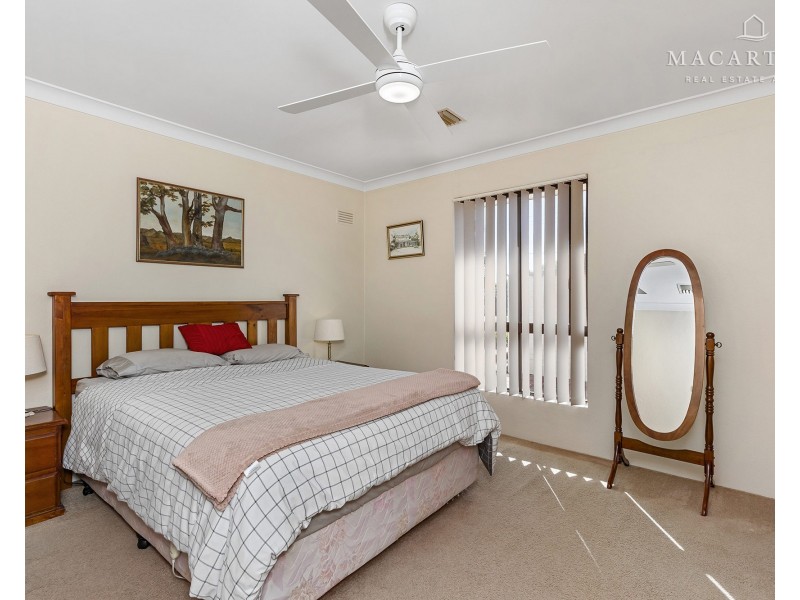 64 Vincent Road, Lake Albert NSW 2650