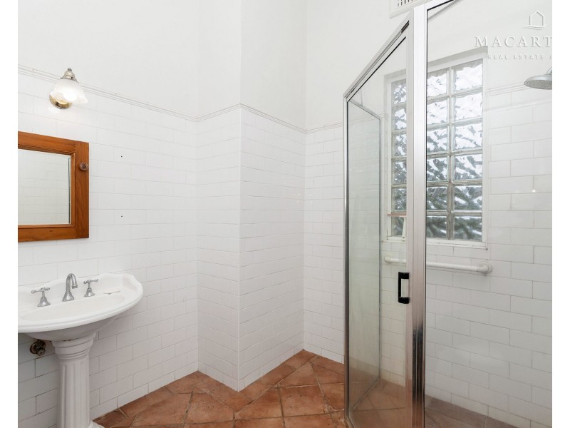 25 Cave Street, Ganmain NSW 2702