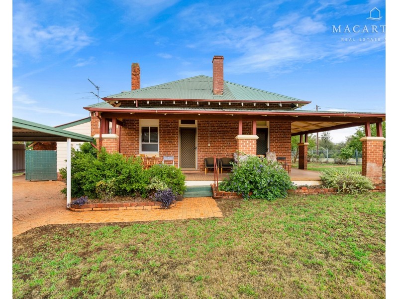 25 Cave Street, Ganmain NSW 2702